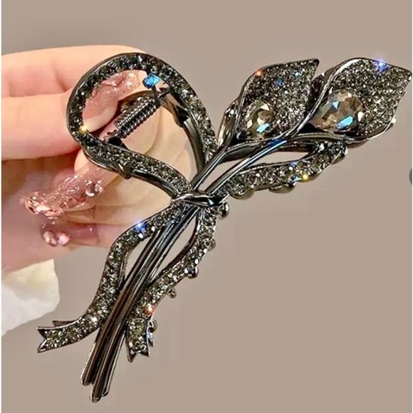 Super Elegant Embellished Hairpin to Enhance your Casual or Night Our Hair look main image 10